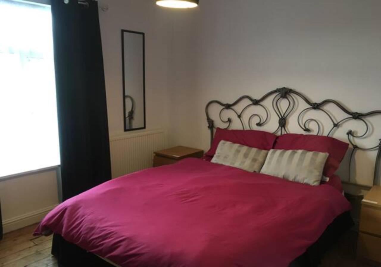 4 Bedroom House For Corporate Stays In Kettering Eksteriør bilde